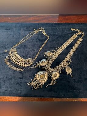 Chicos  Statement Necklace Set - Bold Ethnic Design